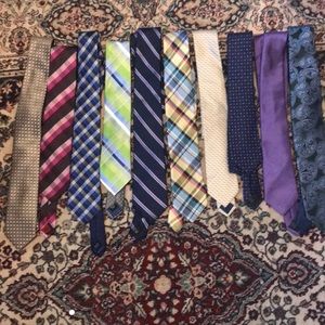 Ten name brand ties!  💕😎🕺